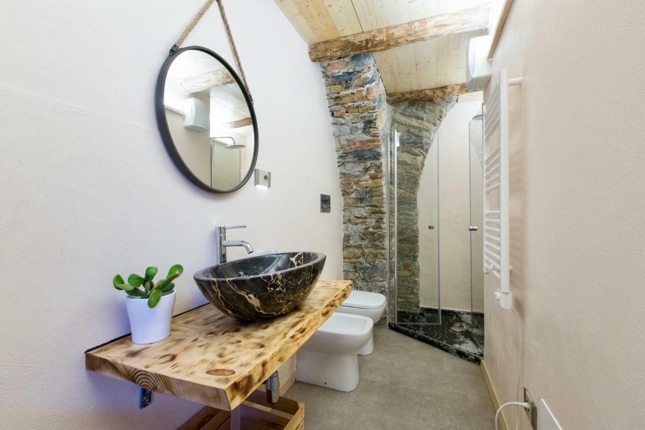 Rock & Wood - Apartment & Room La Spezia Exterior foto